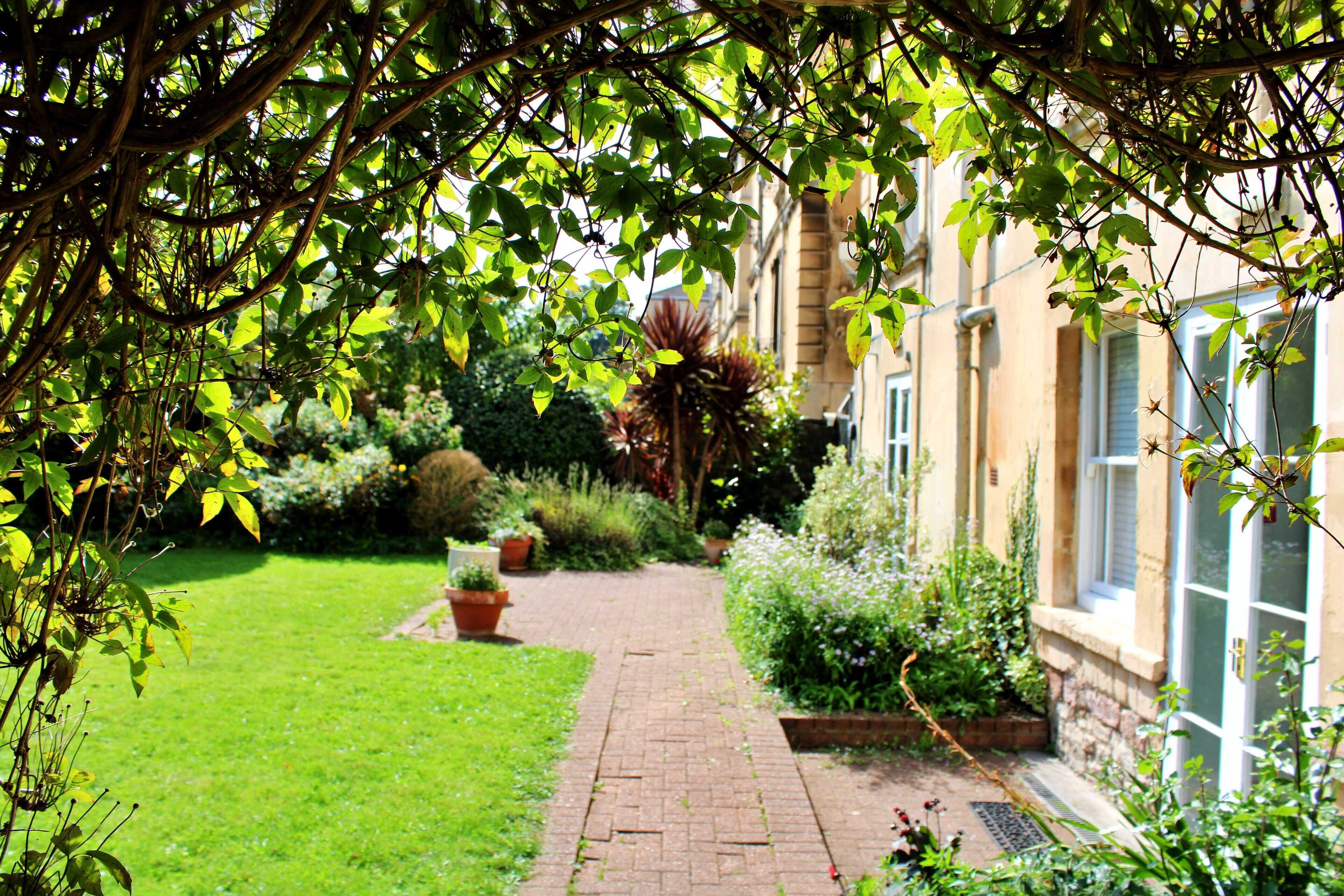 Standard Double Room | Garden view