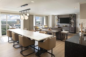 Regency, Suite | Premium bedding, down comforters, pillowtop beds, in-room safe - Hyatt Regency San Antonio Riverwalk (San Antonio)