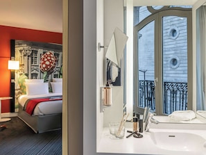 Junior Suite, 1 Double Bed with Sofa bed | Down comforters, in-room safe, desk, blackout drapes