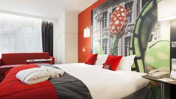 Couette en duvet d'oie, coffres-forts dans les chambres, bureau