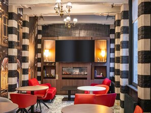 Bar (on property) - Mercure Lille Centre Grand Place (Lille)