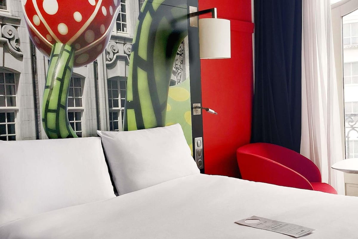 Couette en duvet d'oie, coffres-forts dans les chambres, bureau