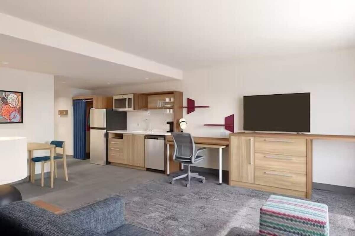 Pillow-top beds, in-room safe, desk, laptop workspace