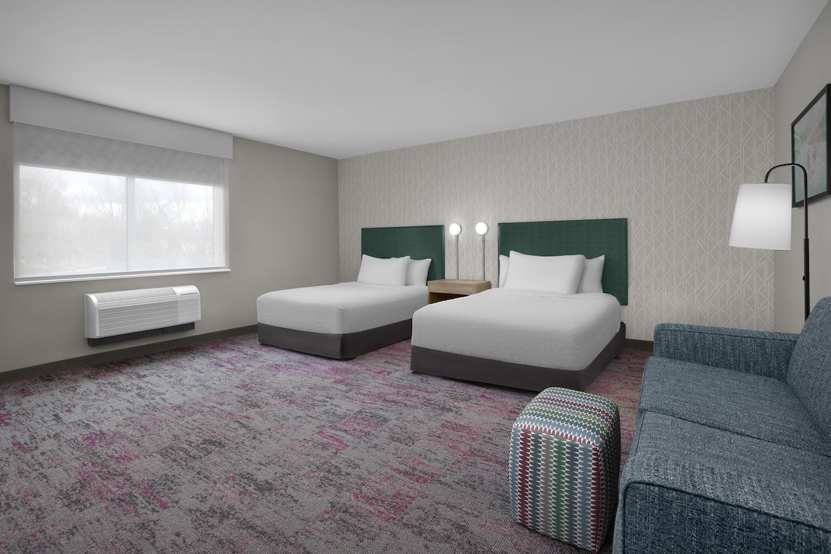Studio, 2 Queen Beds, Accessible (Mobility & Hearing, Roll-in Shower) | Pillow-top beds, desk, laptop workspace, blackout curtains