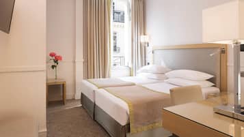 Club Twin Room | Street view