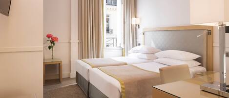 Club Twin Room | Street view