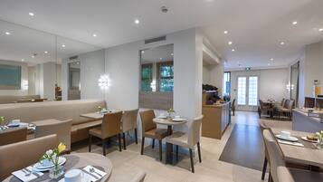 Daily buffet breakfast (EUR 17 per person)