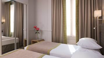 Club Twin Room | 1 bedroom, premium bedding, minibar, in-room safe
