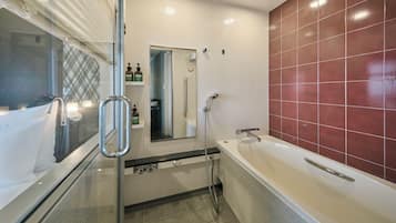 Premium Room, 2 Katil Bujang (Single) (Air Purifier) | Bilik Mandi | Kelengkapan dandanan diri percuma, pengering rambut, selipar, bidet