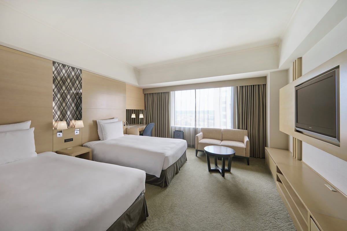 Premium Room, 2 Twin Beds (Minifridge, High Floor) | Premium bedding, down comforters, minibar, in-room safe