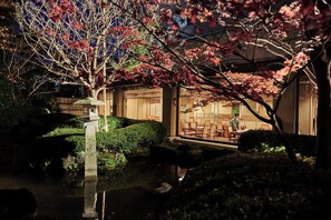 4 restaurants, breakfast served - ANA Crowne Plaza Kanazawa by IHG (Kanazawa)