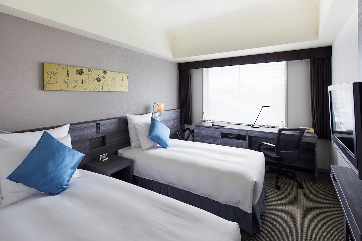 Standard Room, 2 Twin Beds (High Floor) | Premium bedding, down comforters, minibar, in-room safe