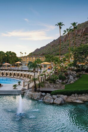 9 outdoor pools, cabanas (surcharge), pool umbrellas
