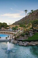 9 piscines extérieures, tentes de plage, parasols de plage