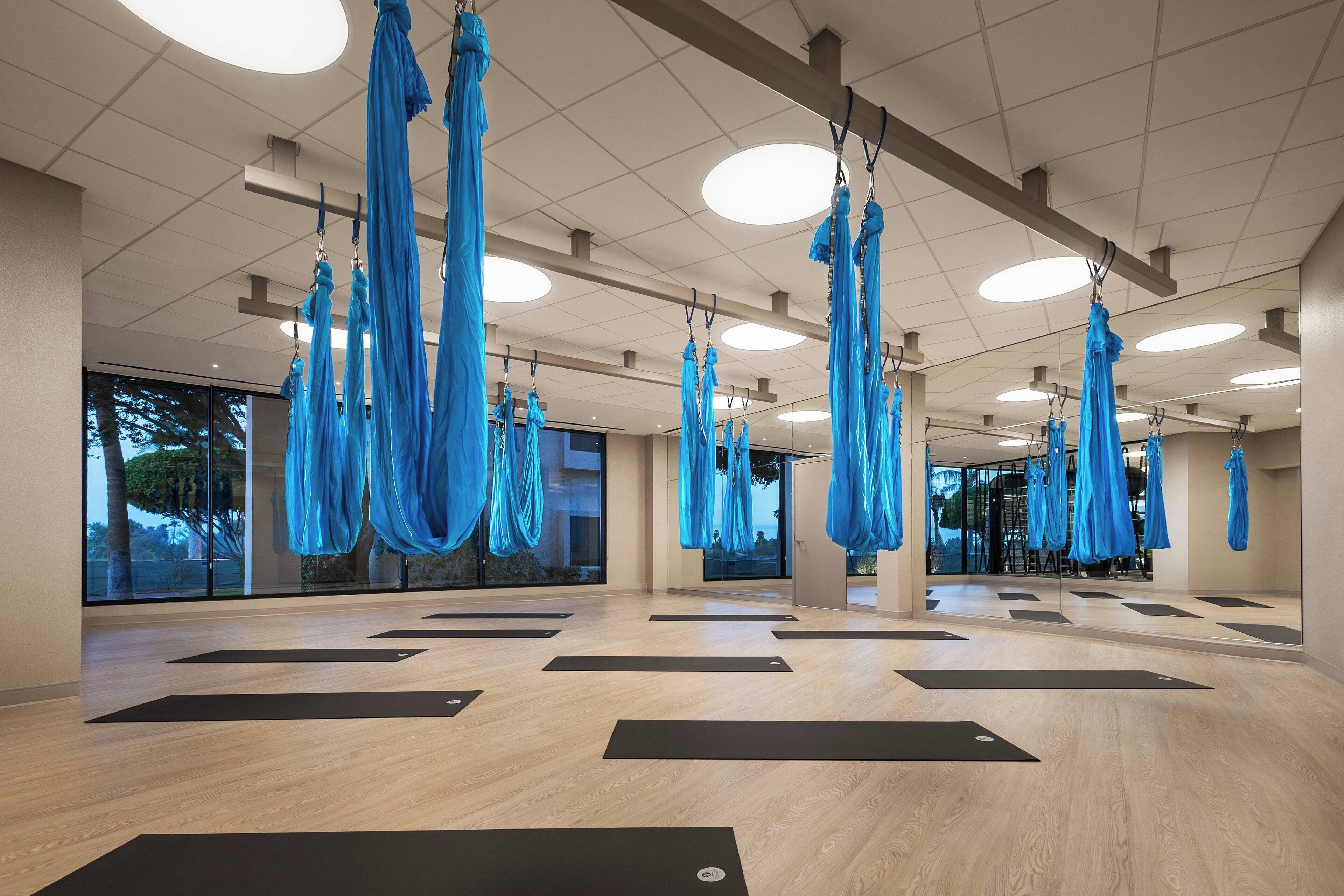 couples treatment room(s), hot tub, steam room, body treatments