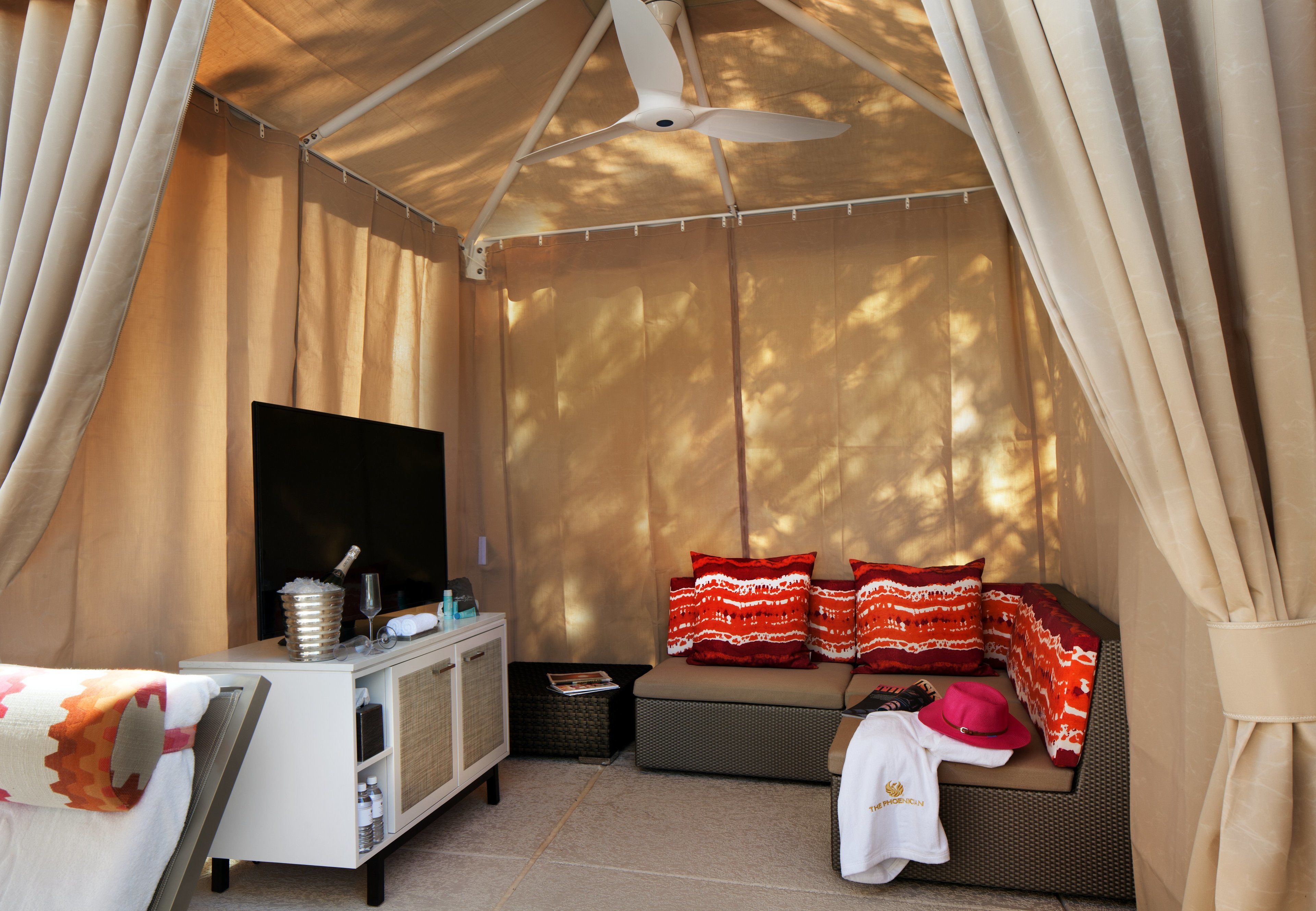 9 outdoor pools, pool cabanas (surcharge), pool umbrellas