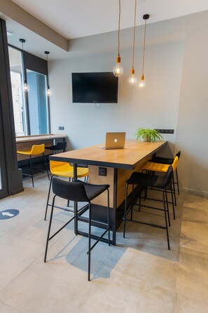 Meeting facility - ibis Pau Centre (Pau)
