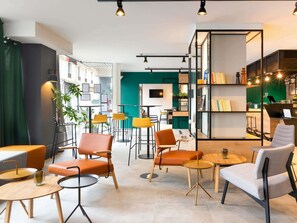 Bar (in der Unterkunft)