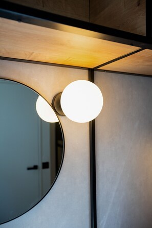 Coffres-forts dans les chambres, bureau, rideaux occultants