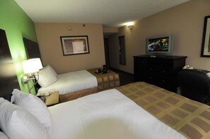 防过敏的被褥、客房内保险箱、办公桌、熨斗/熨衣板