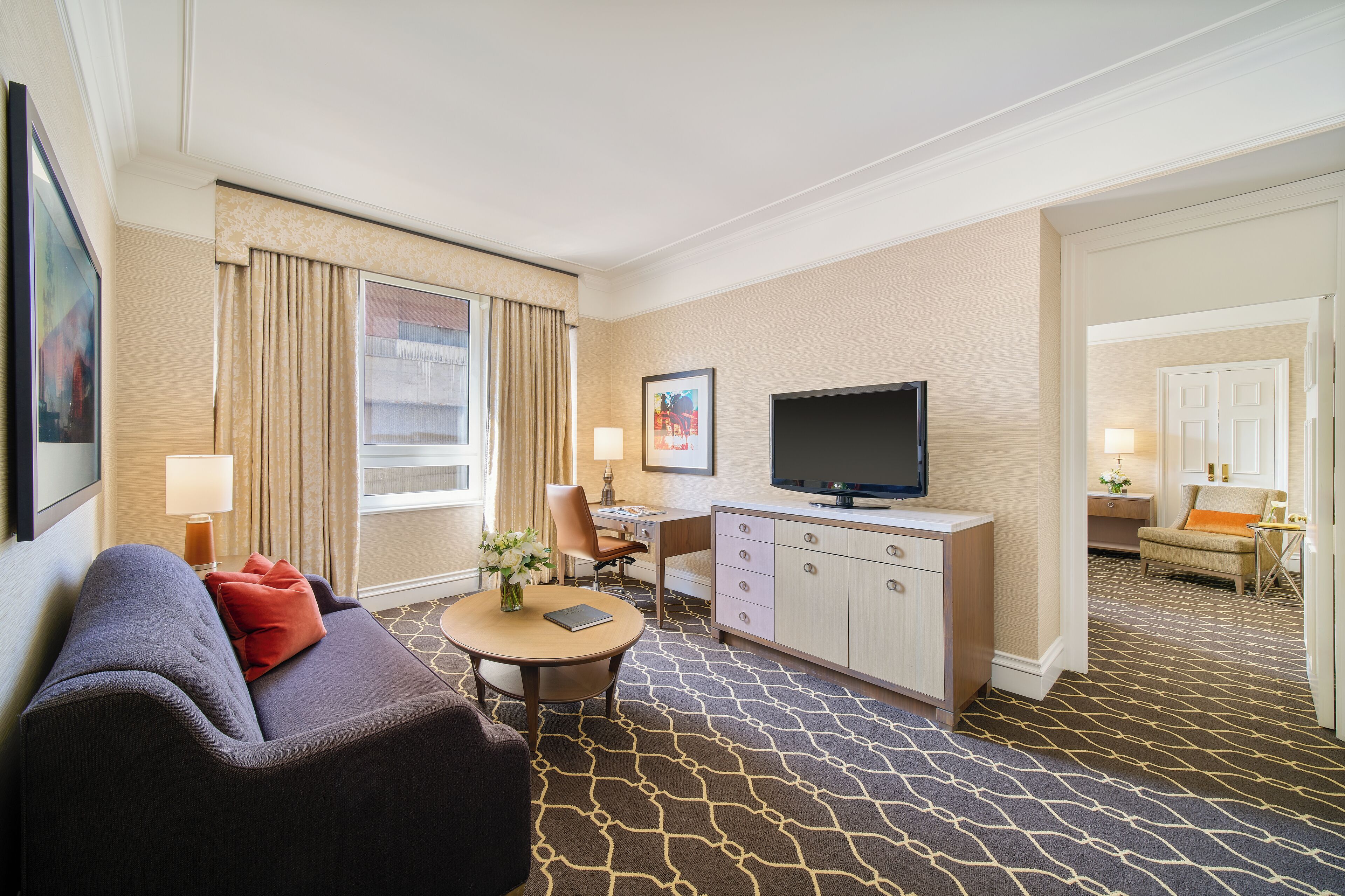 Palliser Suite, 1 Bedroom, City or Courtyard View