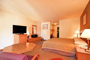 Premium bedding, desk, blackout drapes, rollaway beds