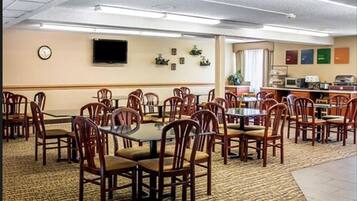 Café da manhã continental grátis todos os dias