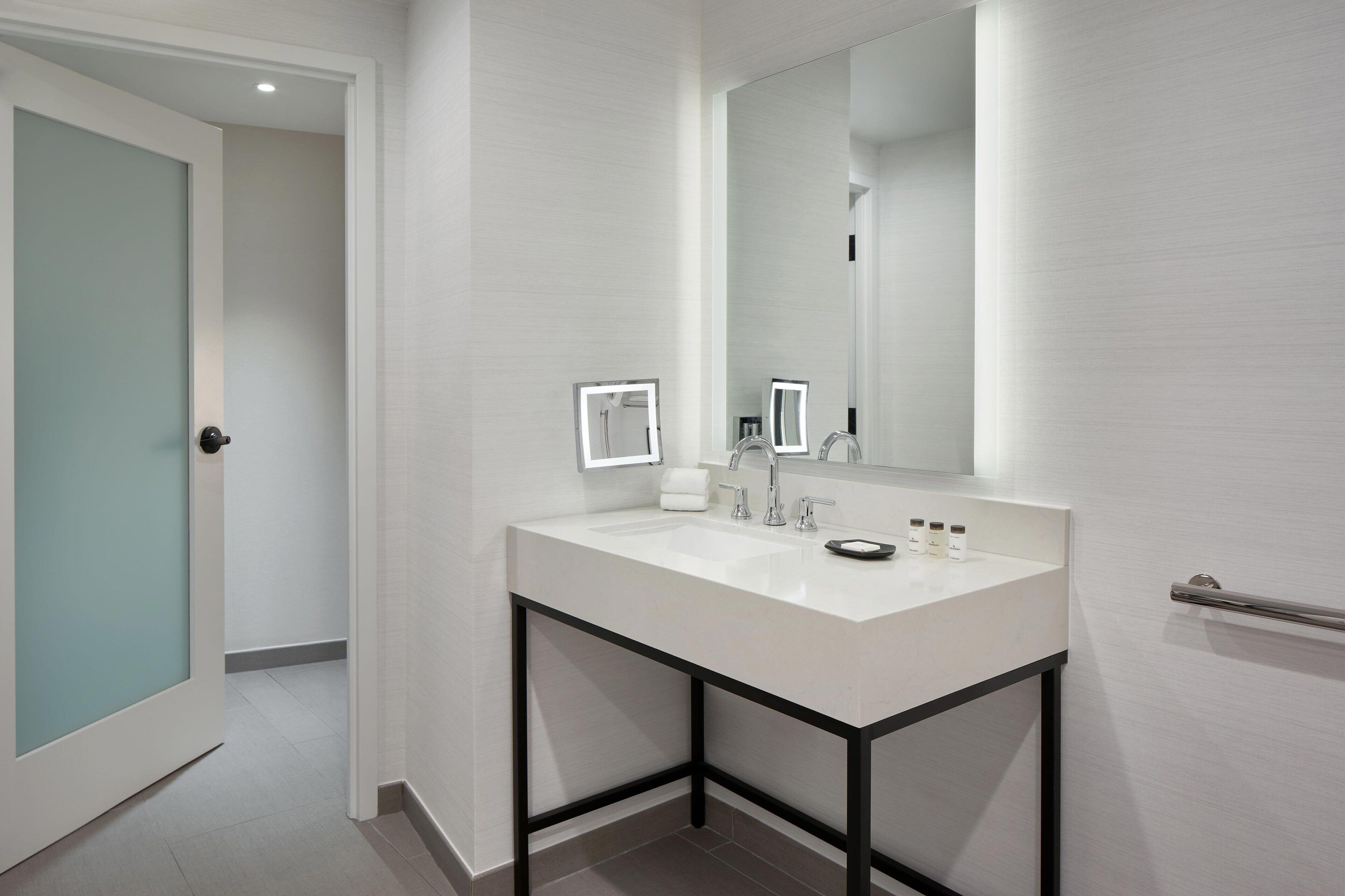 combined shower/bathtub, free toiletries, hair dryer, bathrobes