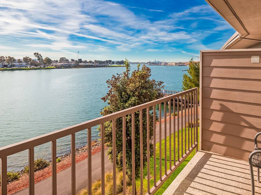 Traditional Room, 1 King Bed, Water View | Balcony view