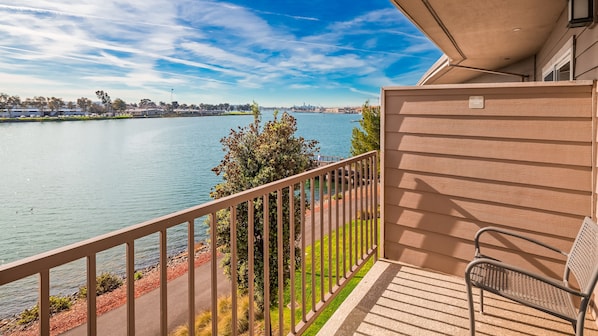 Traditional Room, 1 King Bed, Water View | Balcony view