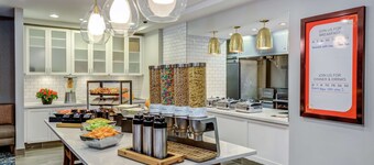 波士頓/沃爾瑟姆市希爾頓花園酒店