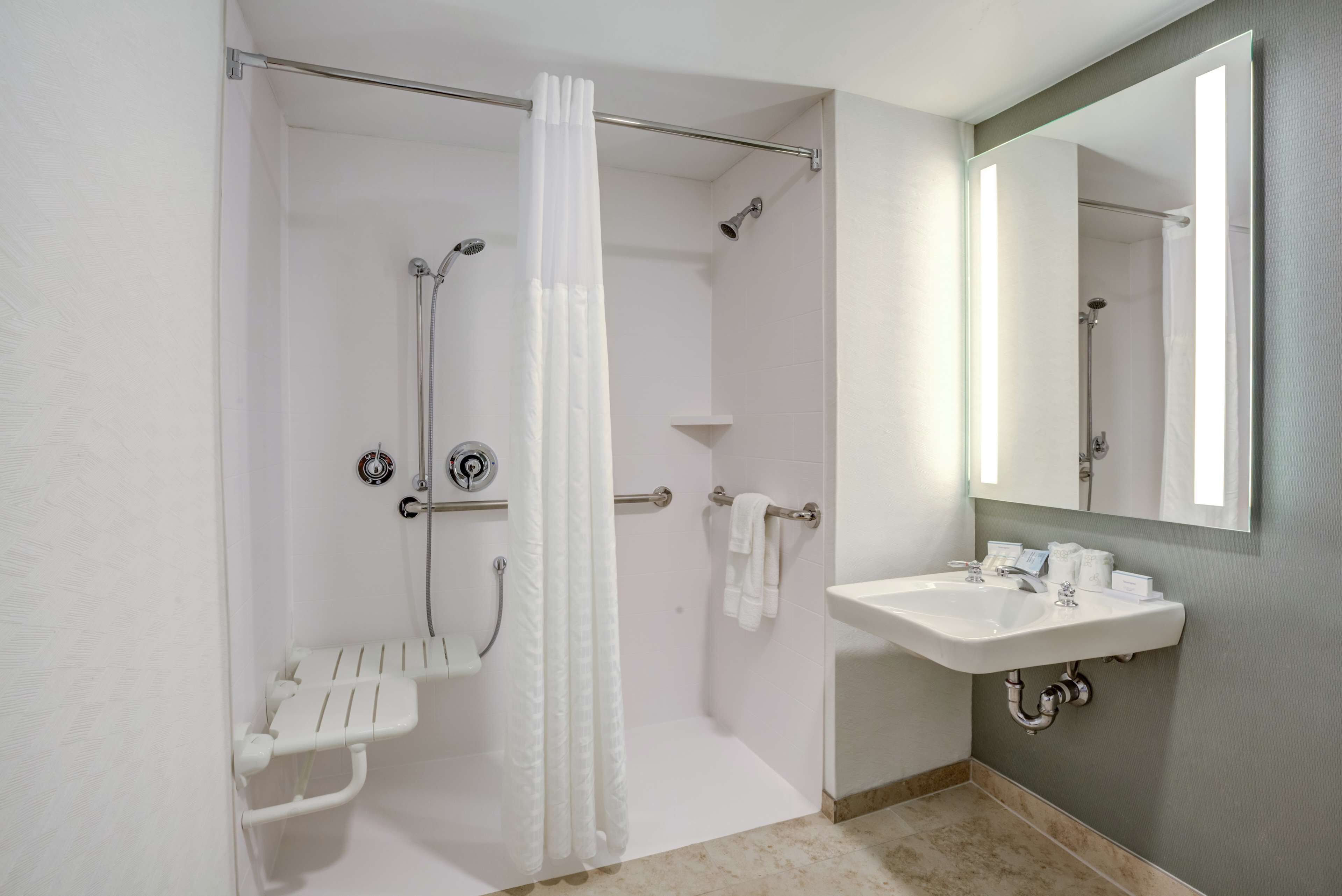 Foto - Hilton Garden Inn Boston Waltham