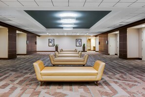 Exterior - Holiday Inn La Mirada – Buena Park by IHG (La Mirada)