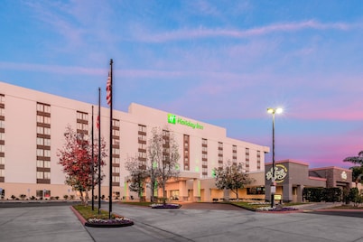 Holiday Inn La Mirada – Buena Park by IHG