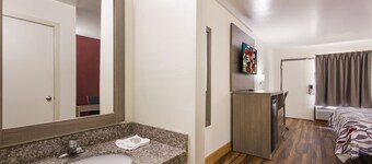 Red Roof Inn Crestview