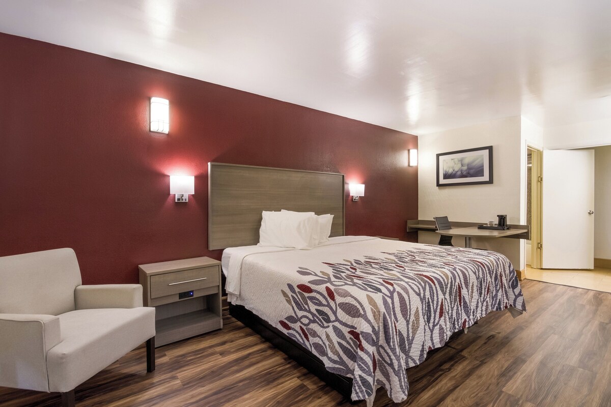 Superior Room, 1 King Bed, Non Smoking