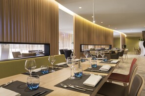 Breakfast and dinner served  - Novotel Paris Nord Expo Aulnay Hotel (Aulnay-sous-Bois)