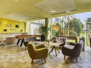 Bar (in der Unterkunft)