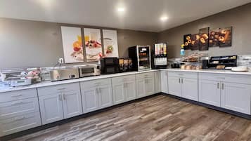 Free daily continental breakfast