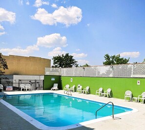 Seasonal outdoor pool