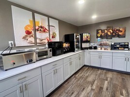 Free daily continental breakfast