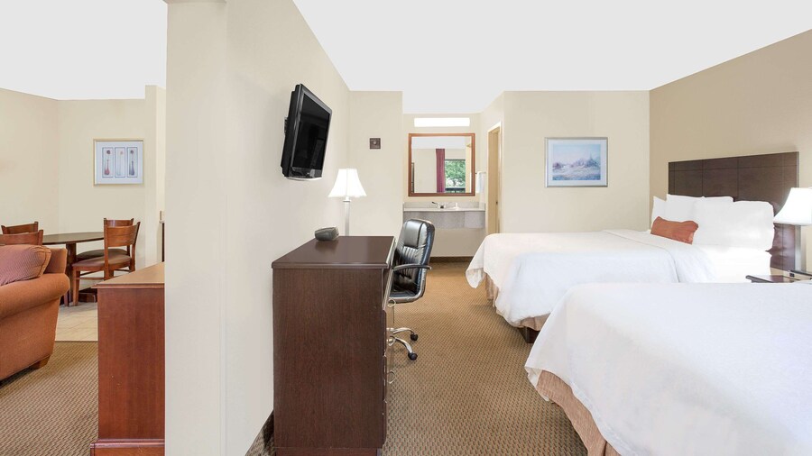 Baymont by Wyndham Greenville