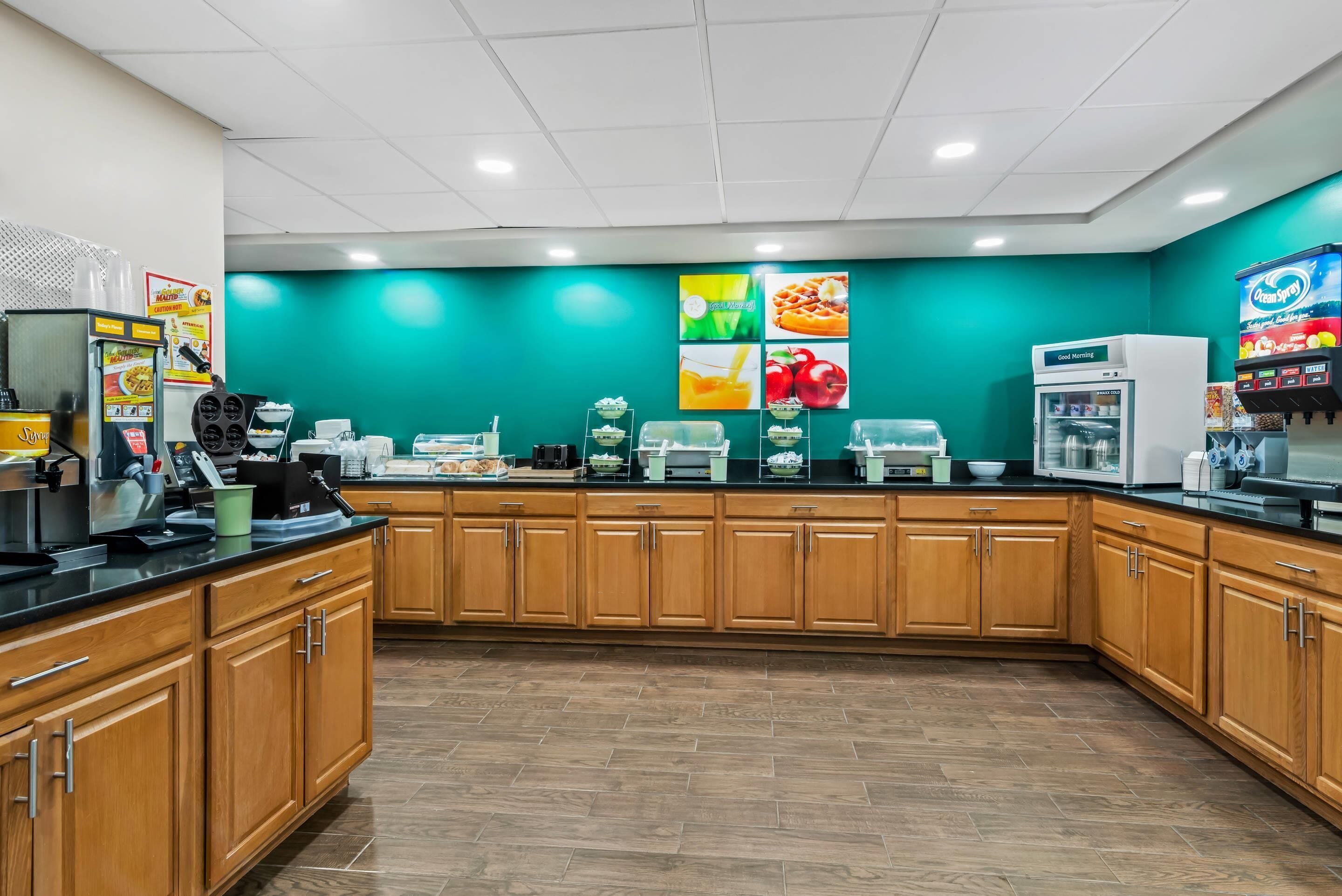 Desayuno continental incluido todos los días 