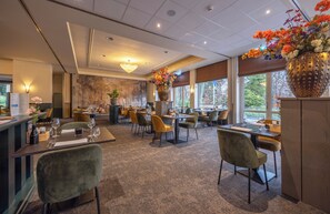 Breakfast, dinner served; French cuisine, garden views