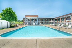 Seasonal outdoor pool