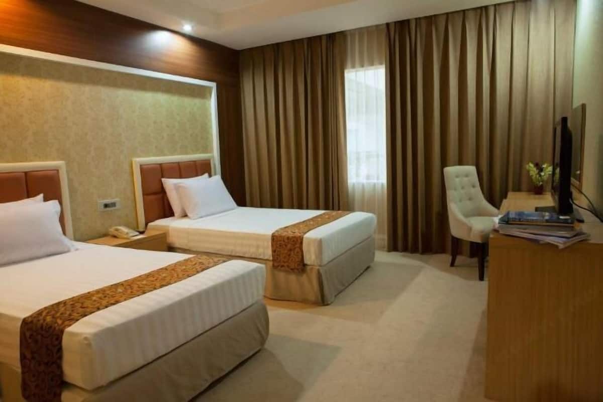 1 chambre, coffres-forts dans les chambres, bureau, rideaux occultants