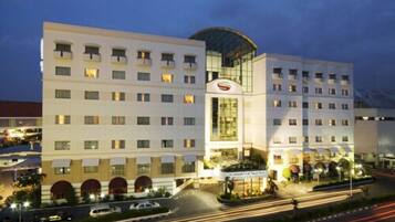 Front of property - evening/night