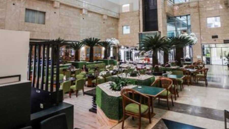 Surabaya Suites Hotel Powered by Archipelago