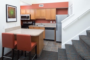 Premium bedding, pillow-top beds, desk, laptop workspace - Residence Inn by Marriott Orlando Altamonte Springs/Maitland (Altamonte Springs)