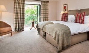 Garden Suite | In-room safe, desk, iron/ironing board, free WiFi